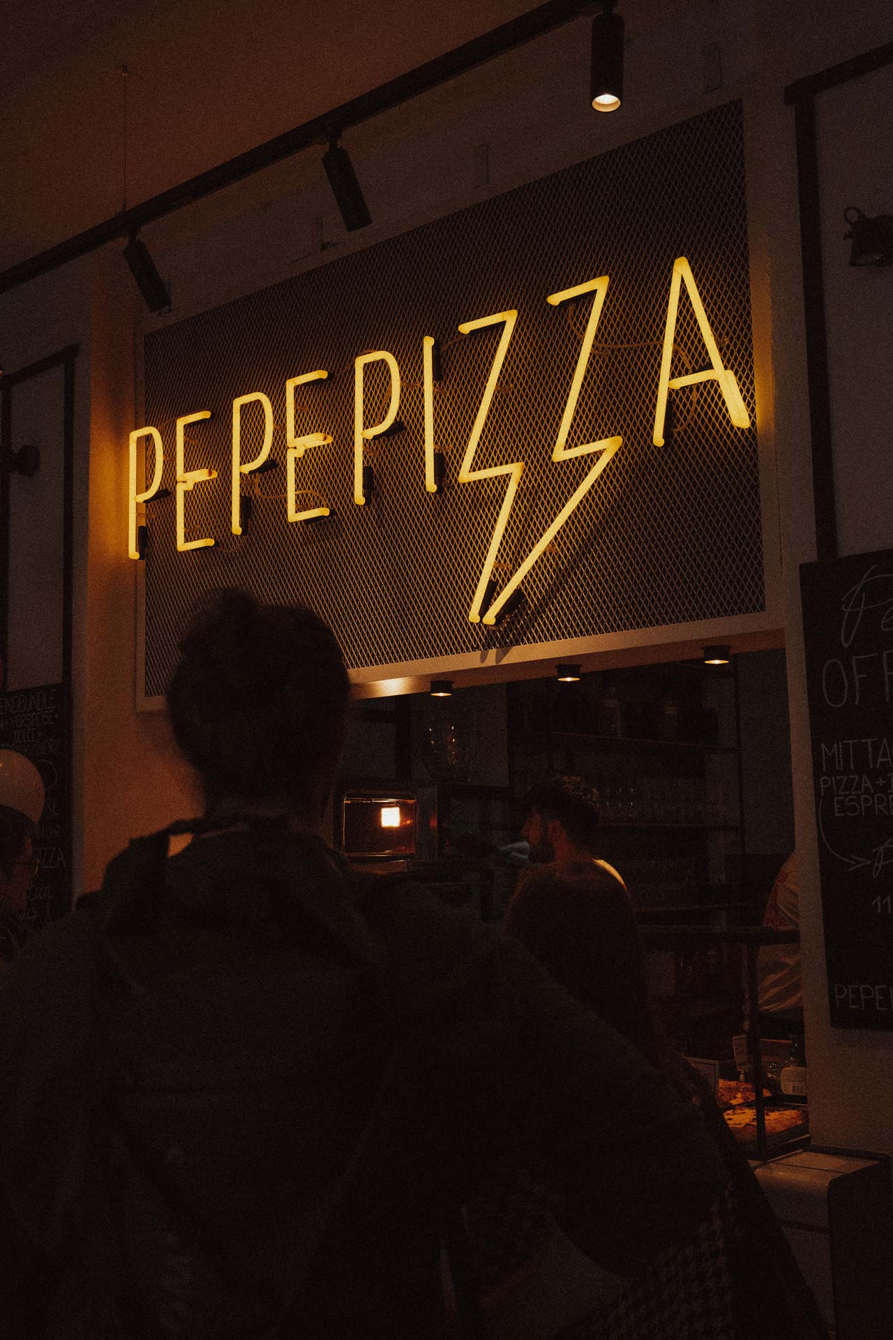 Pepe_Pizza_Roma_Restaurant.jpg